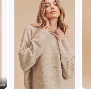 Aemi & Co Ryleigh Sweater - S - NWT